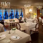Kendov Dvorec Hotel Spodnja Idrija
