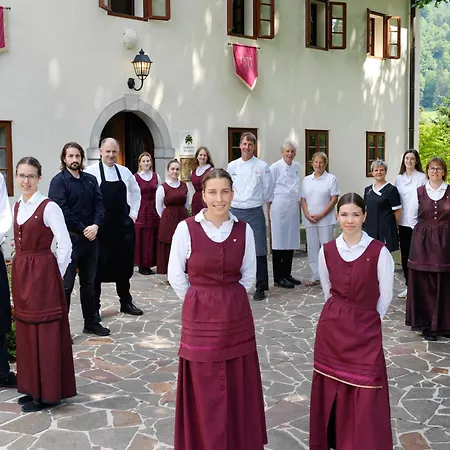 Szálloda Kendov Dvorec 5*