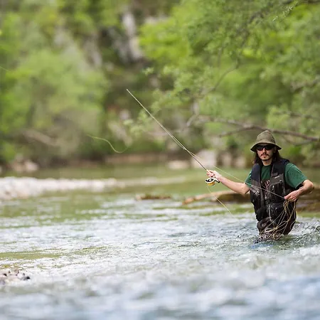 Kendov Dvorec Hotell
