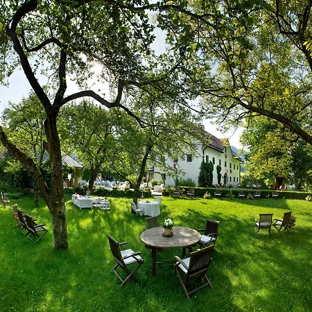 Hotell Kendov Dvorec