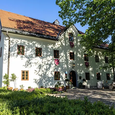 Hotel Kendov Dvorec 5*