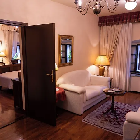 Hotel Kendov Dvorec Spodnja Idrija
