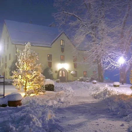 Kendov Dvorec Hotel 5*