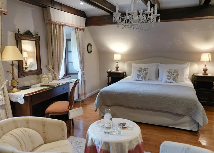 Kendov Dvorec Spodnja Idrija