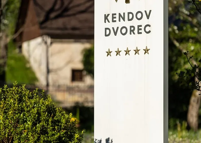 Kendov Dvorec 5* Spodnja Idrija