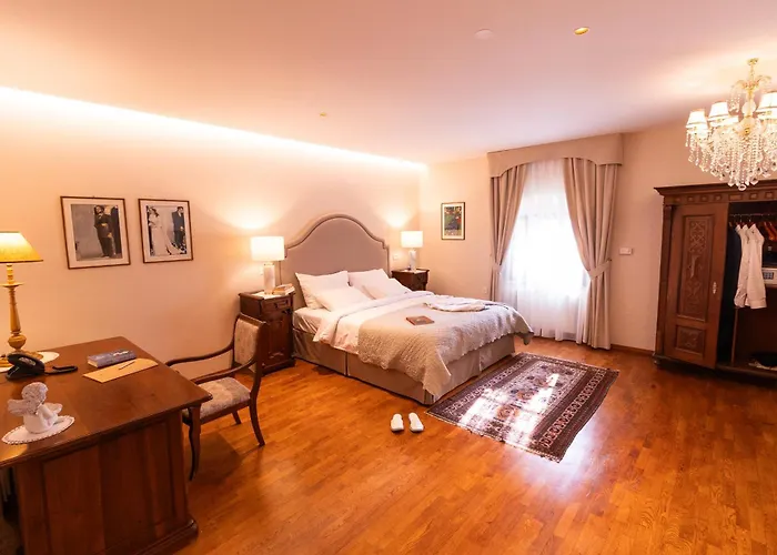 Kendov Dvorec Spodnja Idrija