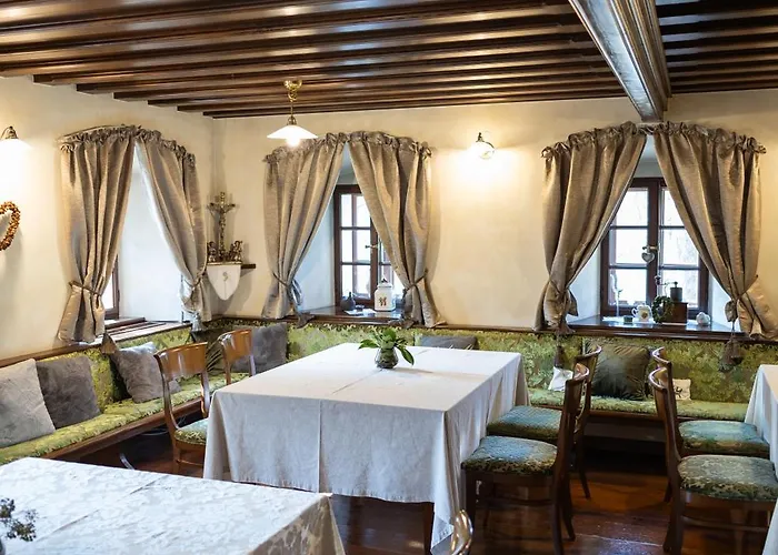 Kendov Dvorec Hotel 5*