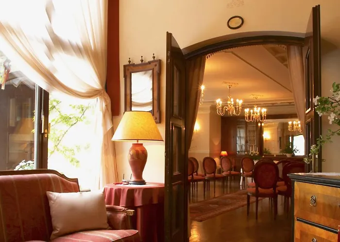 Kendov Dvorec Hotel Spodnja Idrija